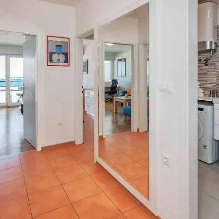 Apartment Sea Chic Near Old Town, Amazing View